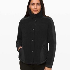 Lululemon Go Cozy Jacket Black Sherpa Fleece DWR Snap Button Size 8